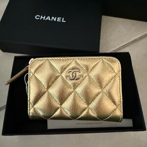 CHANEL Metallic Gold Quilted Card Holder